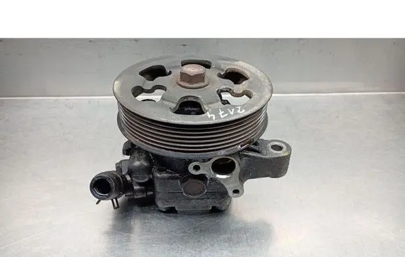 Honda CR-V Power steering pump 