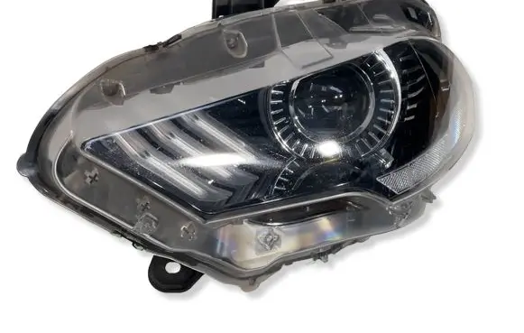 Ford Mustang VI Headlight/headlamp 