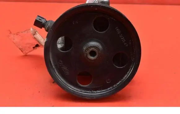 Ford Focus C-MAX Power steering pump 4M51-3A696-AD