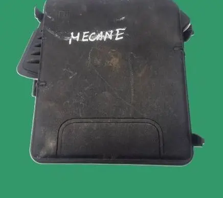 Renault Megane III Fuse box cover 284040002R