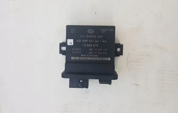 Opel Insignia A Light module LCM 13285677