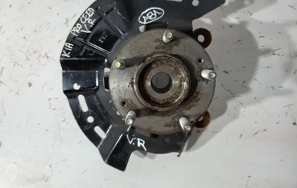 KIA Ceed Front wheel hub spindle knuckle A81