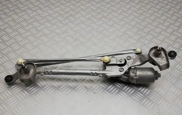 Hyundai Sonata LF Front wiper linkage and motor 98110C3000