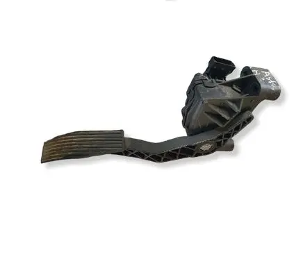 Opel Astra H Accelerator throttle pedal 9157998 6PV00811200