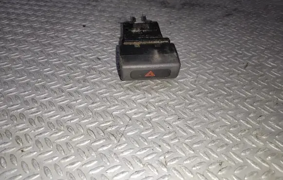 Subaru Forester SF Hazard light switch