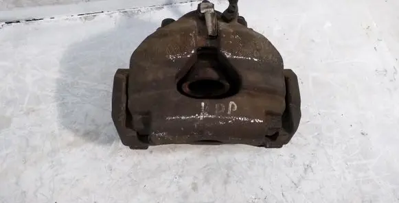 Volkswagen Touareg I Front brake caliper 7L6105D
