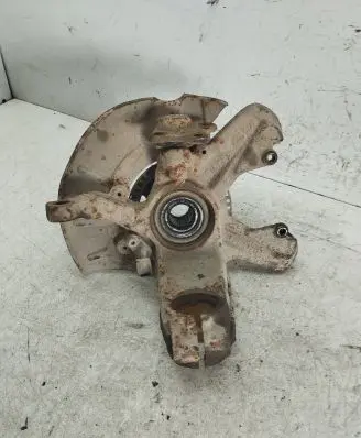 Volkswagen Golf IV Front wheel hub