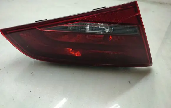 Audi A3 S3 8V Tailgate rear/tail lights 8V4945093