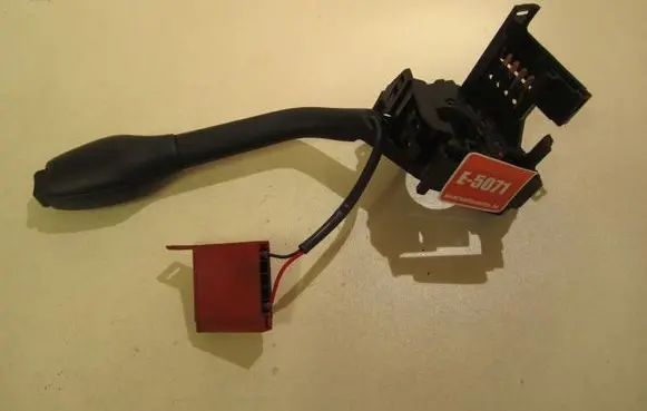Volkswagen Lupo Wiper control stalk 