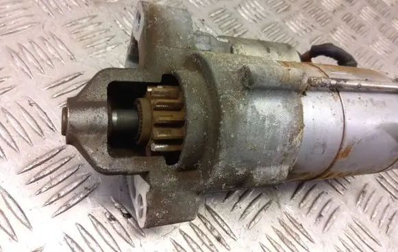 Land Rover Evoque I Starter motor EJ3211001AG 4380000821