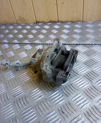 Rear brake caliper