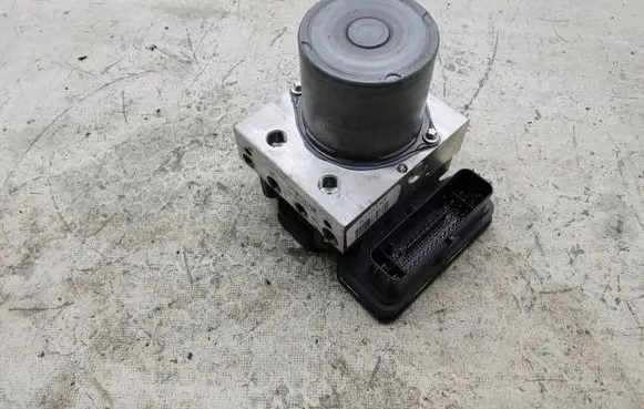 Volvo XC40 ABS Pump 31445742 D190129