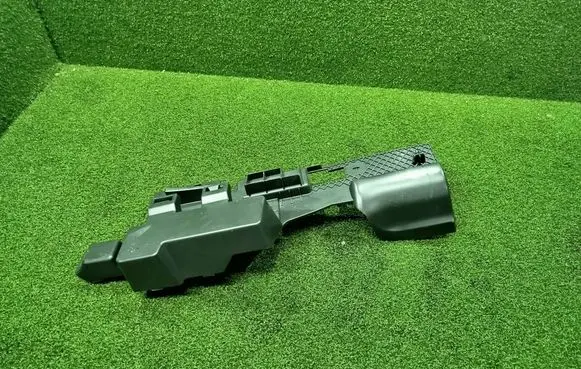Peugeot 3008 II Front bumper mounting bracket 9830185480