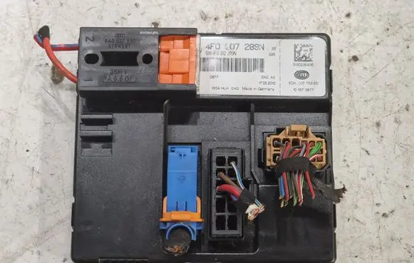 Audi A6 S6 C6 4F Comfort/convenience module 4F0907289N 4F0910289N
