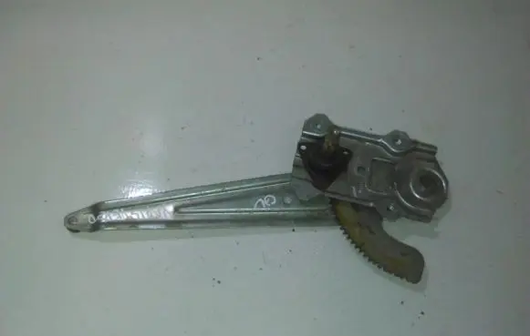 Toyota Yaris Verso Sliding door window regulator with motor