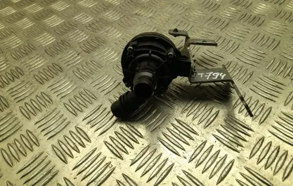 Peugeot 508 II Webasto circulation pump for autonomous heater 9823813380