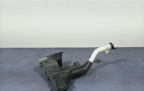 Opel Insignia A Windshield washer fluid reservoir/tank 13480307