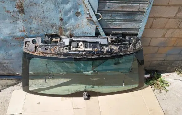 BMW 3 E46 Rear windscreen/windshield window 