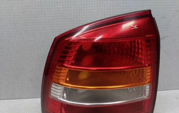 Opel Astra G Rear/tail lights 90521542