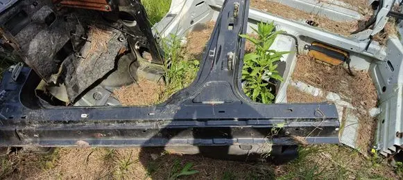 Volvo XC60 Side car body part 