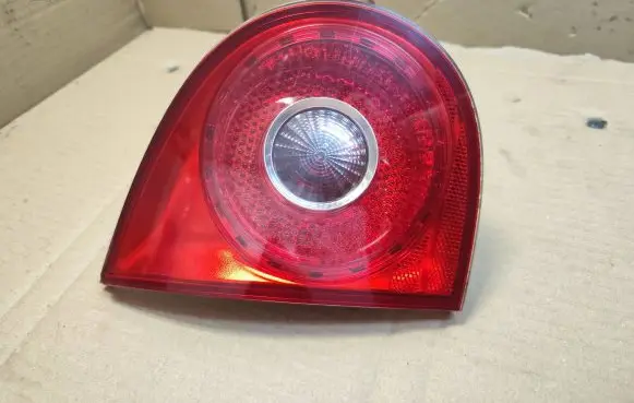Volkswagen Golf V Tailgate rear/tail lights 1K6945093G 89031705