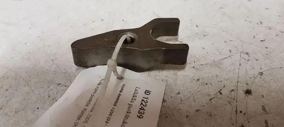 Toyota Avensis T250 Fuel Injector clamp holder