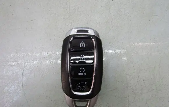 Hyundai Kona I Ignition key/card 