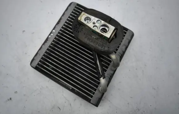 Air conditioning (A/C) radiator (interior)