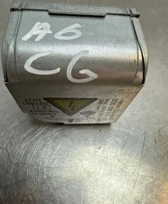 Audi A6 S6 C6 4F Headlight ballast module Xenon 5DD008319