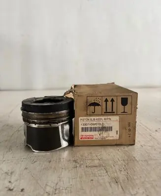 Toyota Land Cruiser (J200) Piston 133010W010 133010W010A0