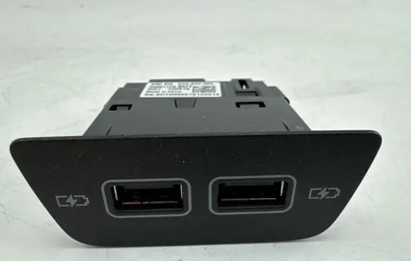 Volkswagen T-Cross USB socket connector 2G0035954