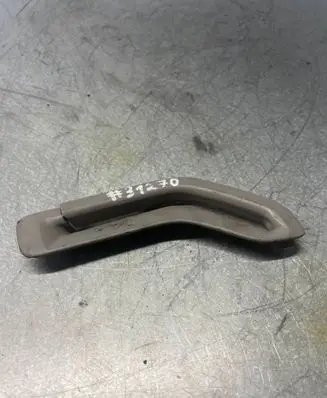 Volvo XC90 Seat belt trim RH1882
