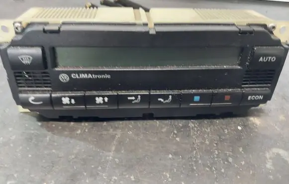 Volkswagen PASSAT B5.5 Climate control/heater control trim 3B1907044B 5HB00761710