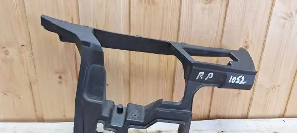 Volkswagen Golf VI Front bumper mounting bracket 5K0807724B
