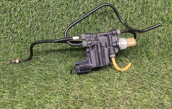Land Rover Discovery 3 - LR3 Suspension control unit/module RVH000046