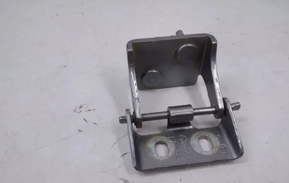 Ford Puma Tailgate/trunk/boot hinge CM5142901AF