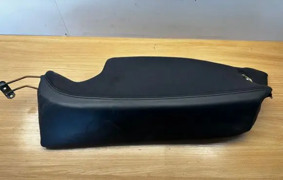 Audi A6 S6 C6 4F Rear seat side top trim 