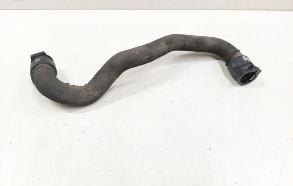 Coolant pipe/hose