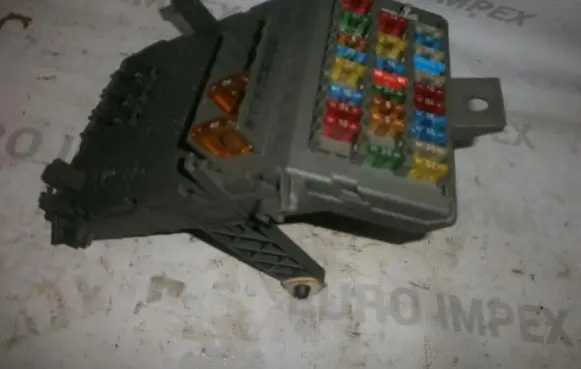 Renault Laguna I Fuse box set 7703197962