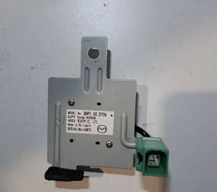 Mazda 3 II Aerial GPS antenna BHP166DY0A K5006 144873