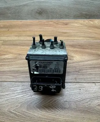 Audi A3 S3 8P ABS Pump 1K0907379Q 10096003553 1AH5114R13