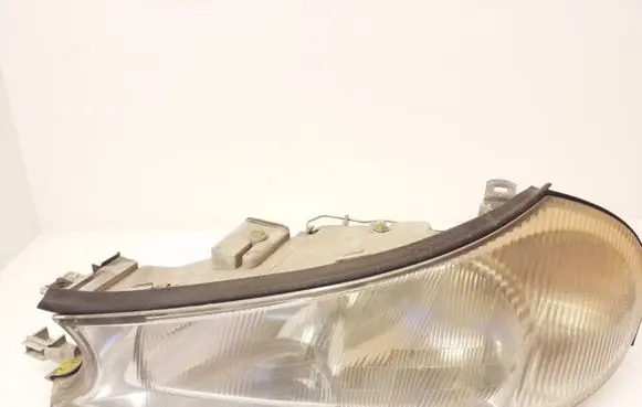 Ford Mondeo MK II Headlight/headlamp 0301098205 1305235440