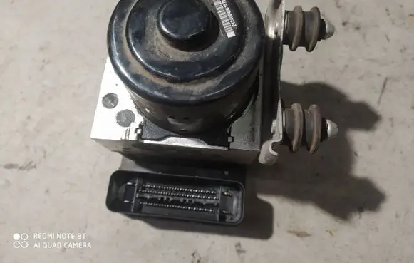 Volkswagen Touareg II ABS Pump 7P0907379G 10092903243 10061935381