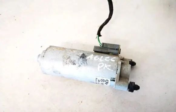 Mercedes-Benz CLS C219 Seat adjustment motor 0130002622