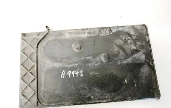 Battery box tray