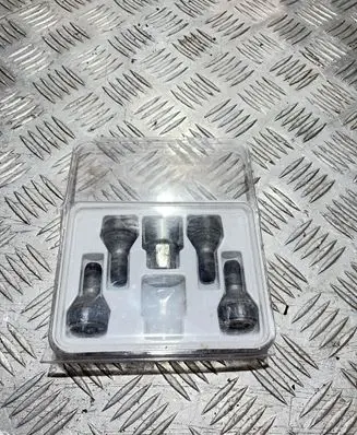 Jeep Renegade Nuts/bolts DG22777