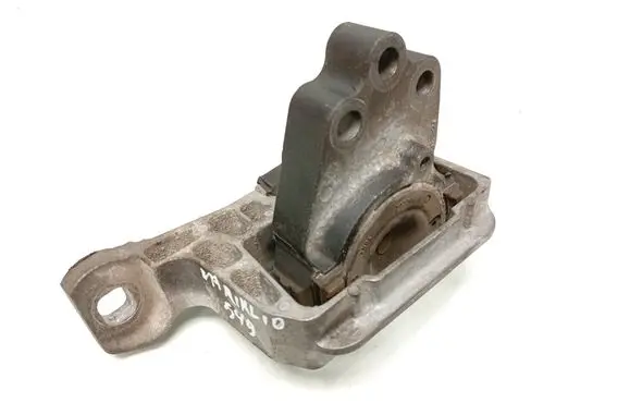 Ford Focus Engine mount bracket CV616F012EB