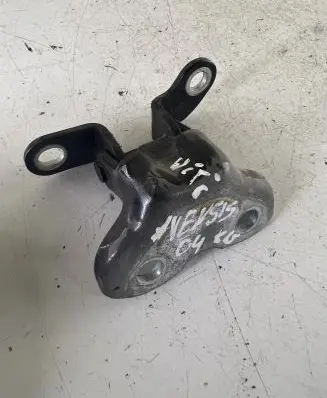 Toyota Avensis T250 Rear door upper hinge