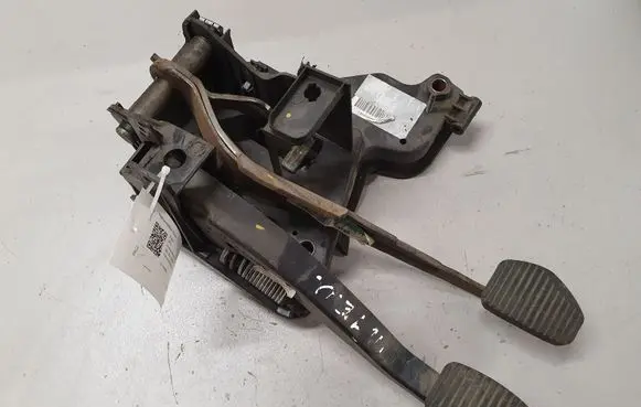 Peugeot 407 Pedal assembly 9660185580