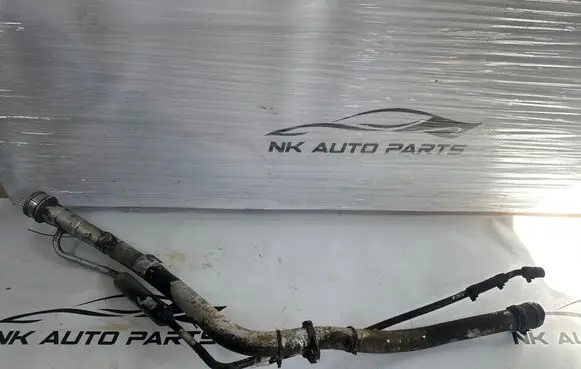 Volvo XC90 Fuel tank filler neck pipe 08624901 T3185842